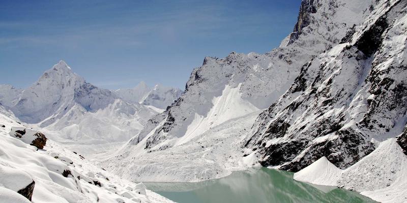 贵阳顺天府:一城烟火,三味传奇——老干妈、波波糖与茅台的黔中交响